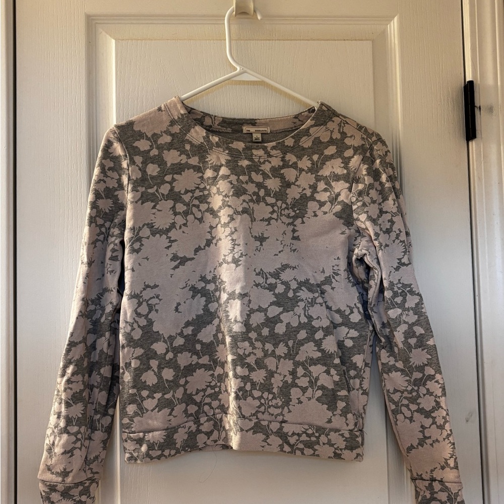 GAP Women's Floral Sweatshirt - Cream and Gray